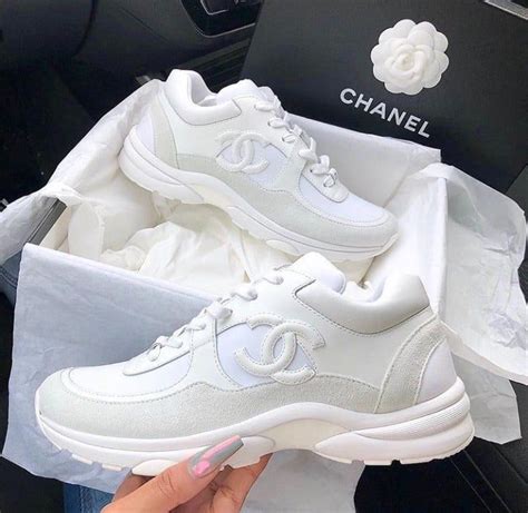 white chanel women's sneakers